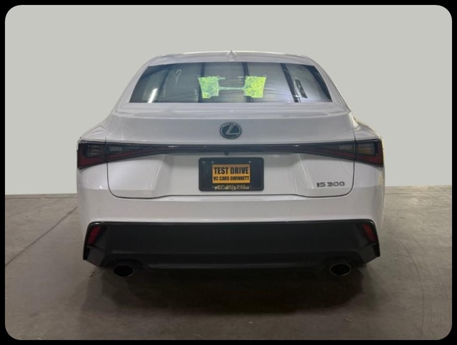 Lexus IS 300 RWD 2022
