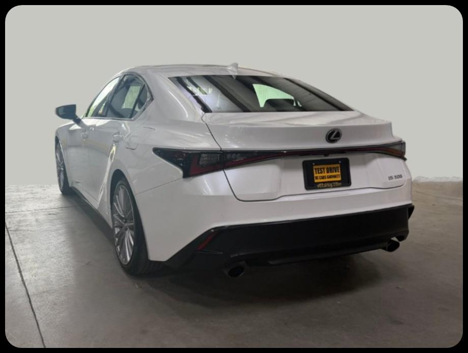 Lexus IS 300 RWD 2022