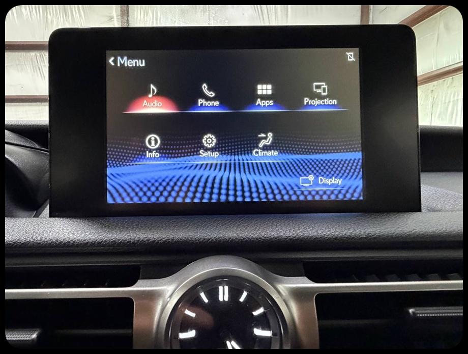 Lexus IS 300 RWD 2022