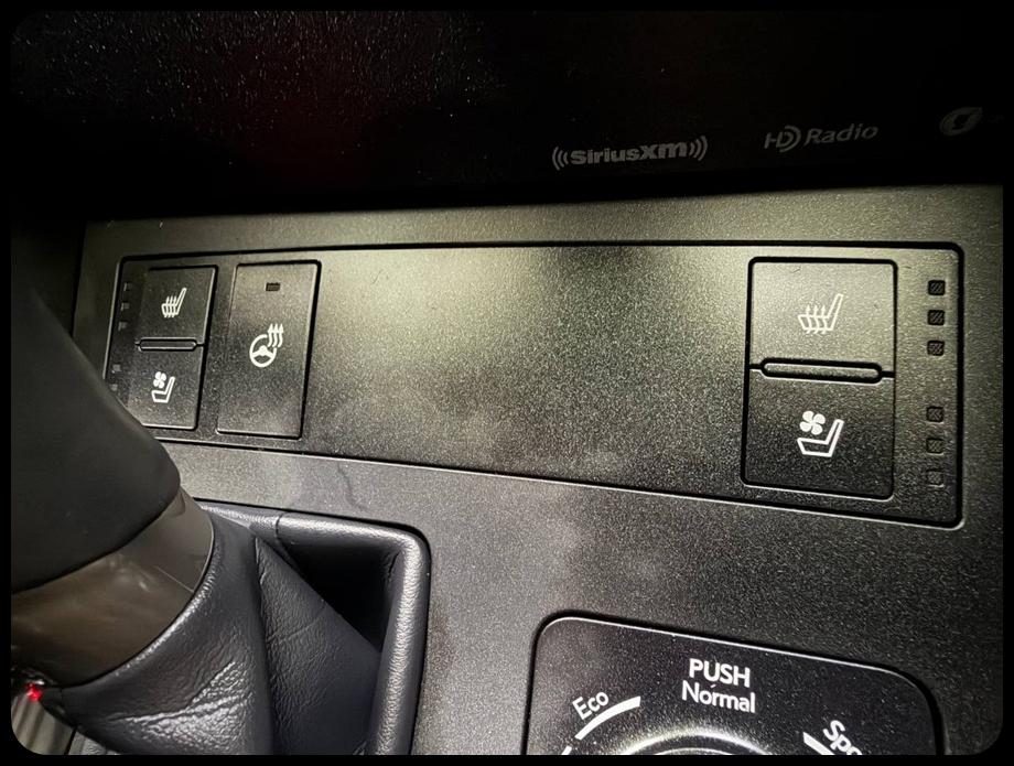 Lexus IS 300 RWD 2022