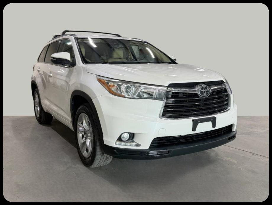 Toyota Highlander Limited FWD V6 2015