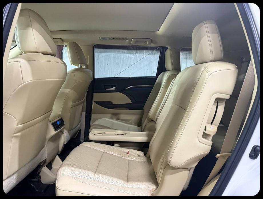 Toyota Highlander Limited FWD V6 2015
