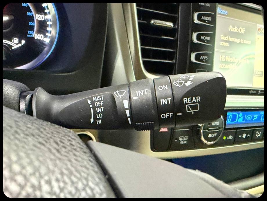 Toyota Highlander Limited FWD V6 2015