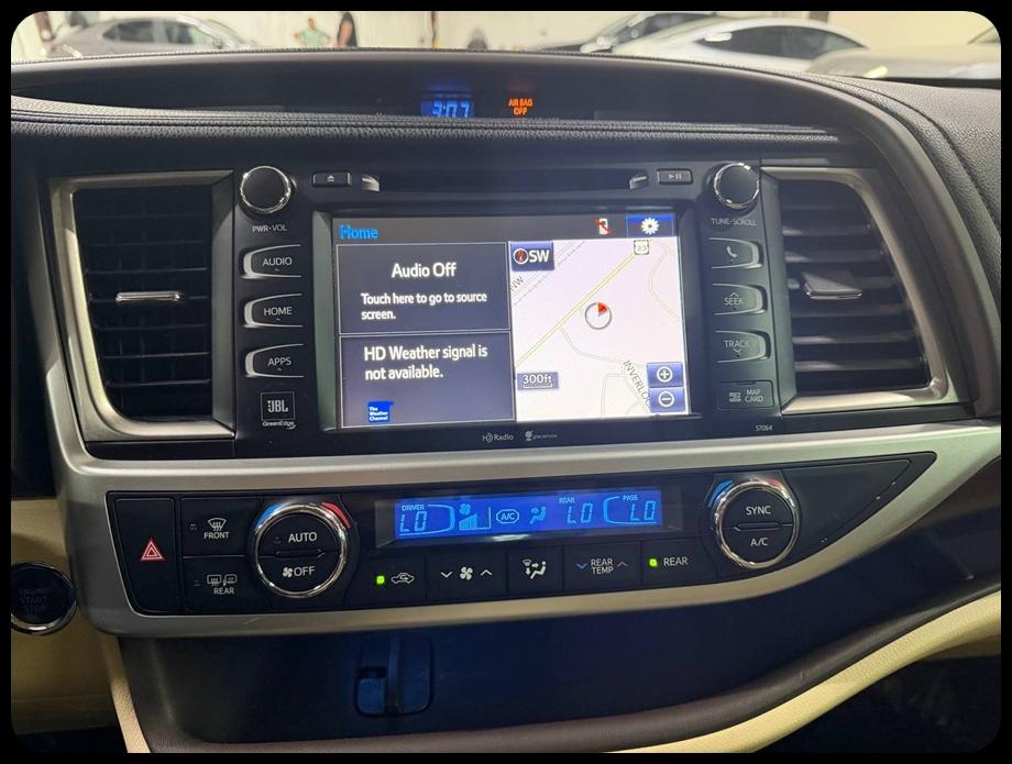 Toyota Highlander Limited FWD V6 2015