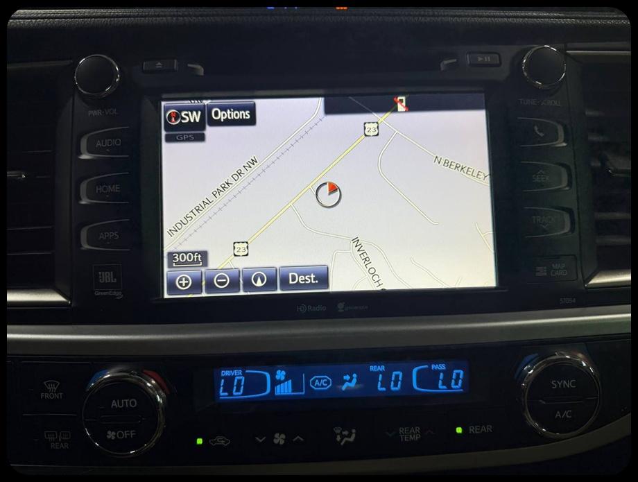 Toyota Highlander Limited FWD V6 2015