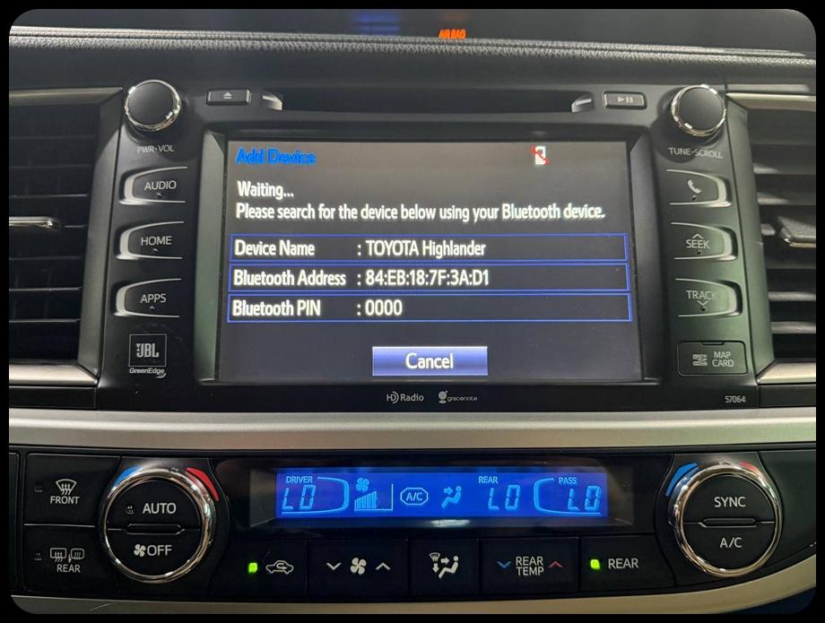Toyota Highlander Limited FWD V6 2015