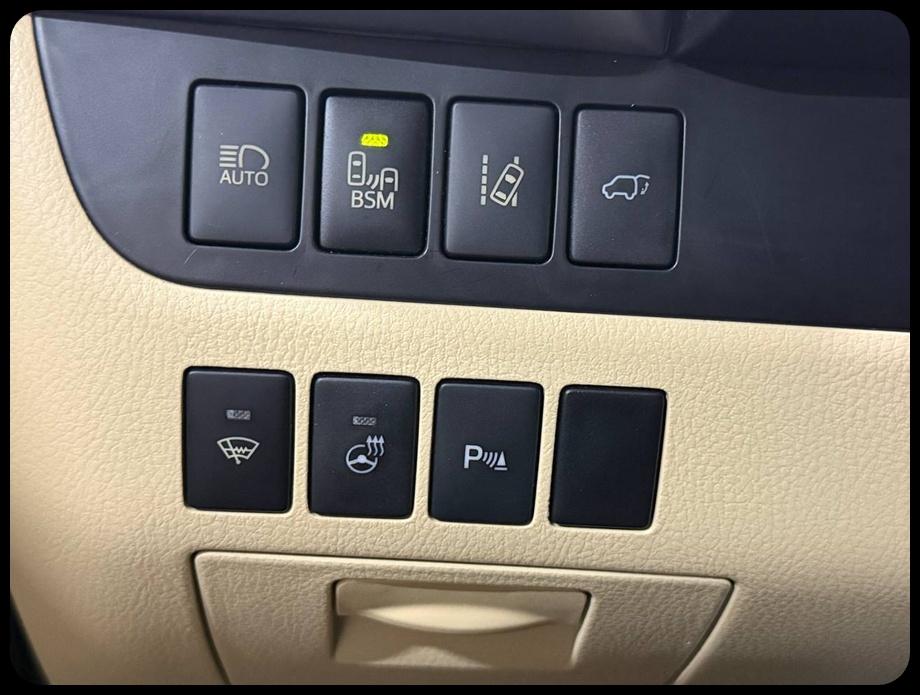 Toyota Highlander Limited FWD V6 2015