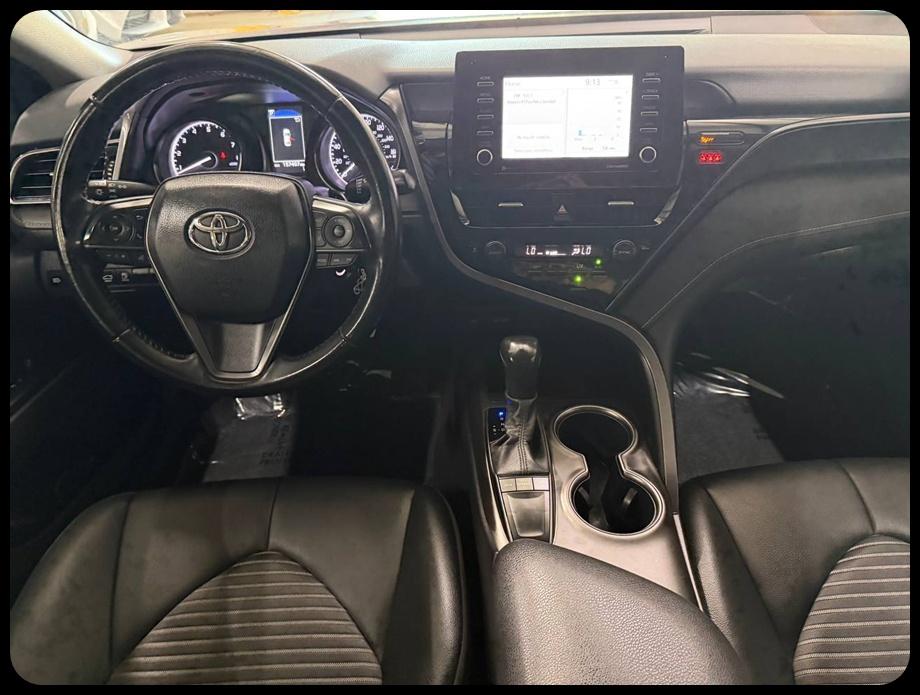 Toyota Camry SE 2023