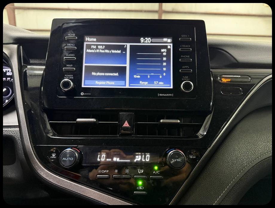 Toyota Camry SE 2023