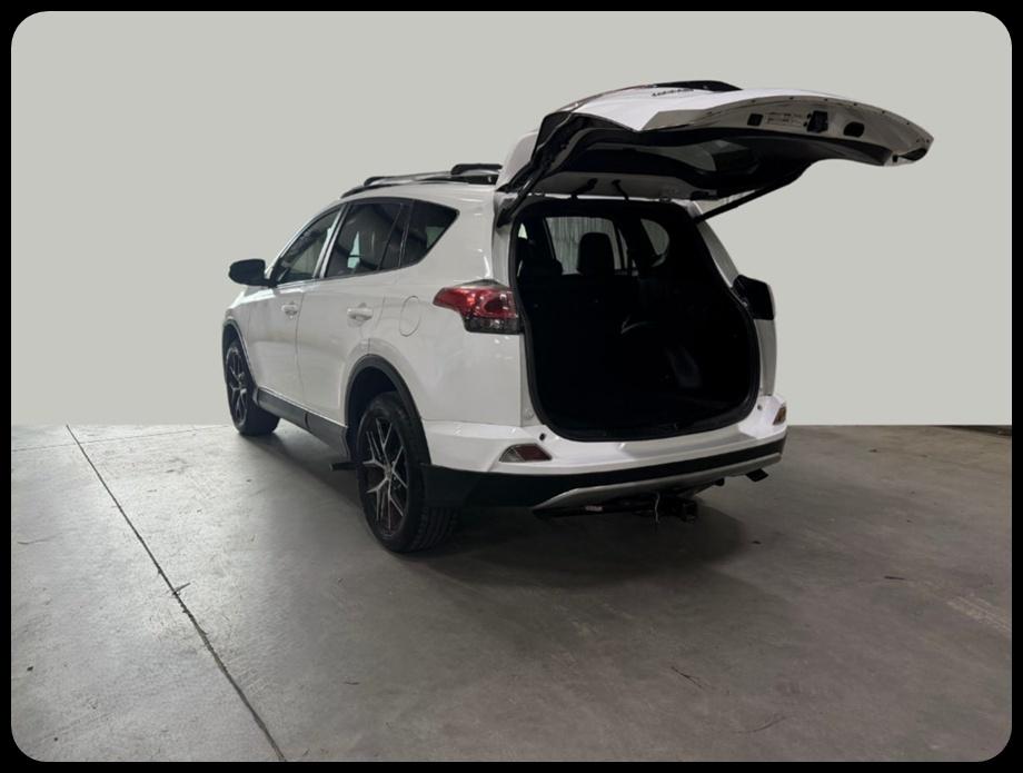 Toyota RAV4 SE 4WD 2017