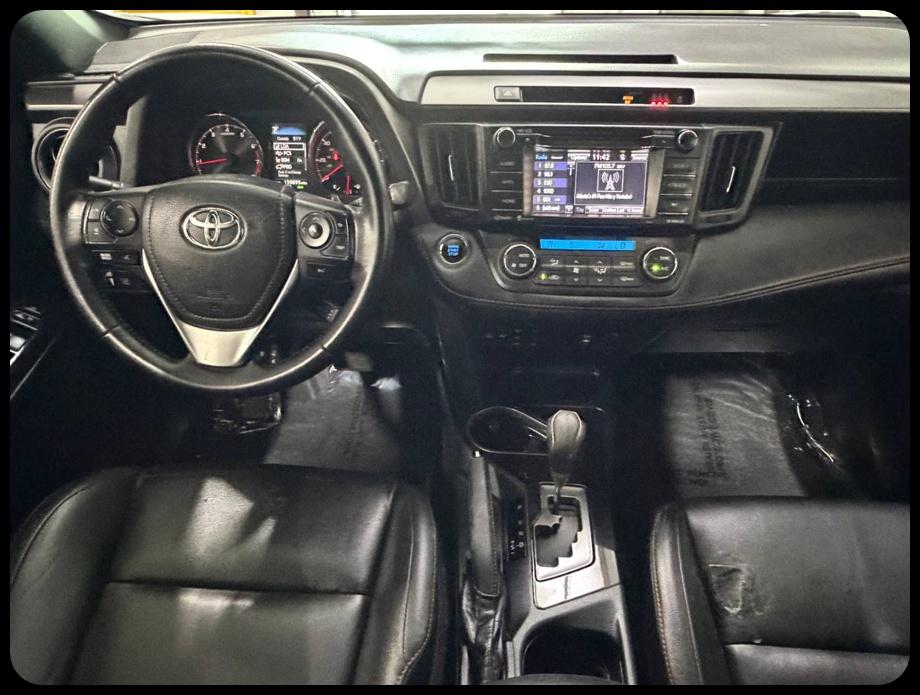 Toyota RAV4 SE 4WD 2017