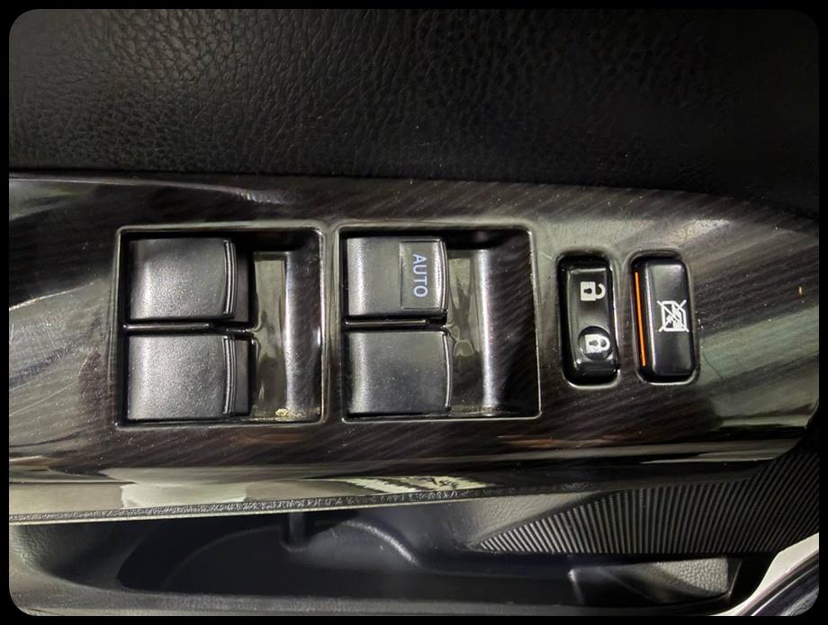 Toyota RAV4 SE 4WD 2017