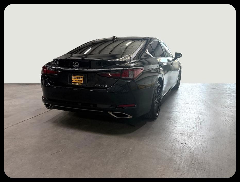 Lexus ES 350 Base 2022