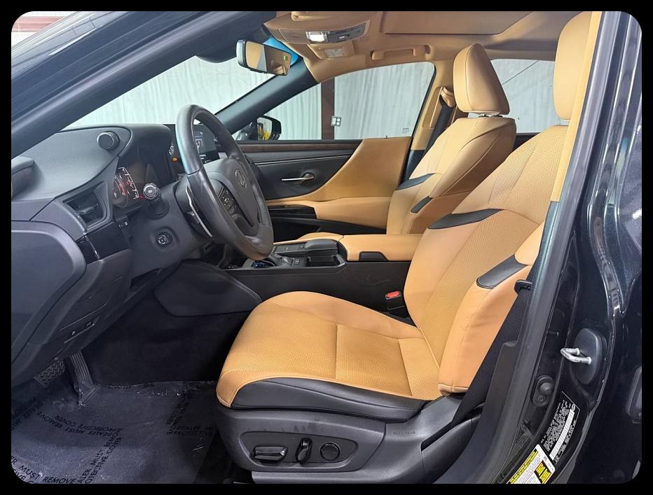 Lexus ES 350 Base 2022