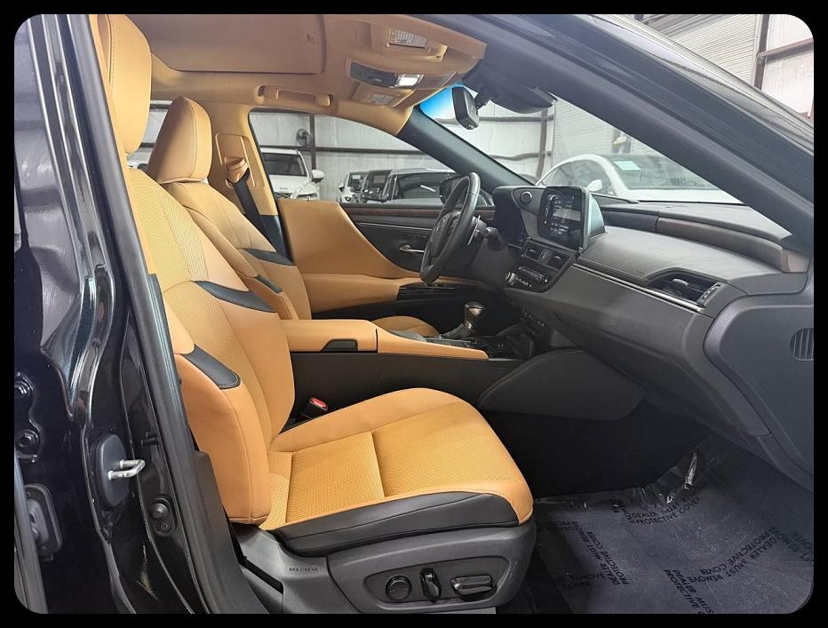 Lexus ES 350 Base 2022
