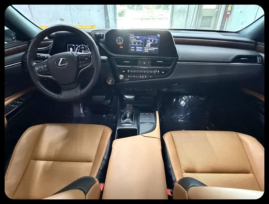 Lexus ES 350 Base 2022