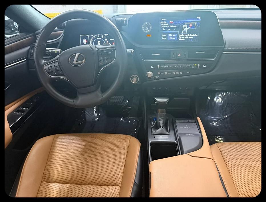 Lexus ES 350 Base 2022