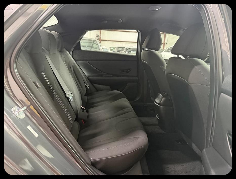 Hyundai Elantra SEL Sport 2025