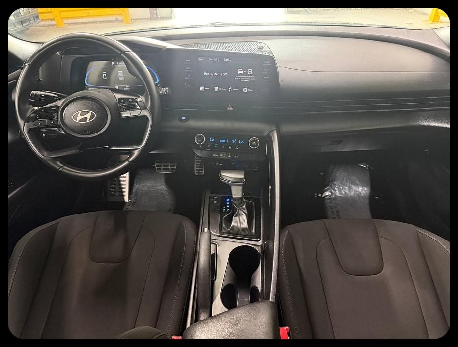 Hyundai Elantra SEL Sport 2025