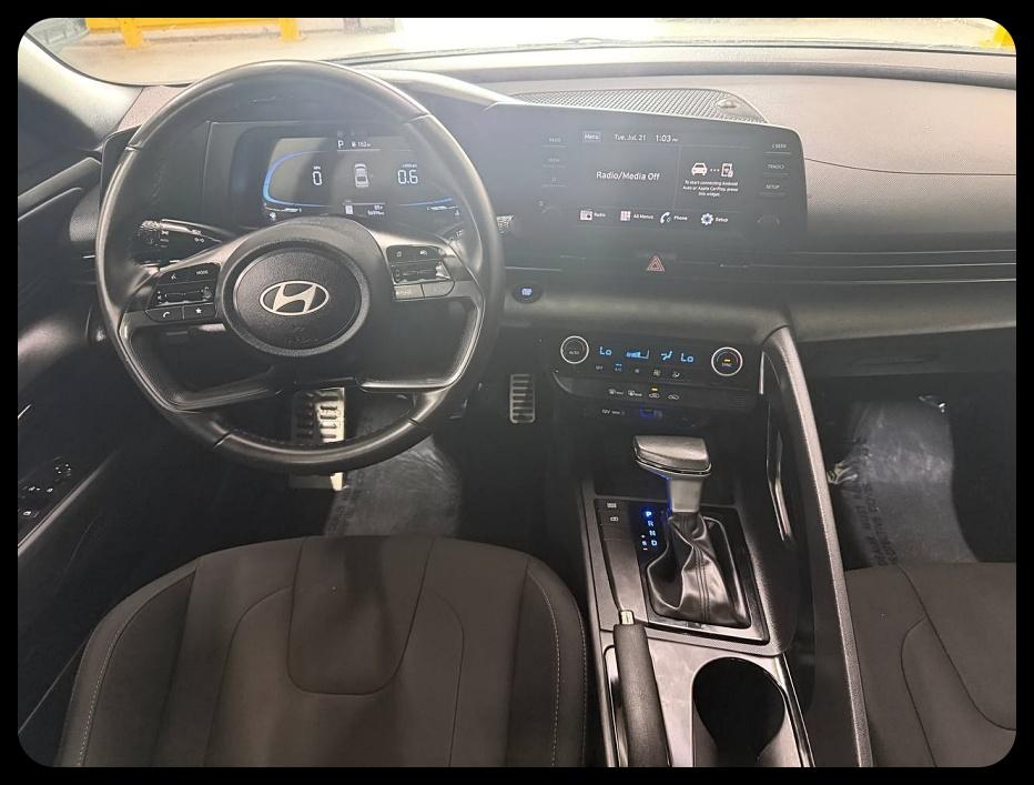 Hyundai Elantra SEL Sport 2025