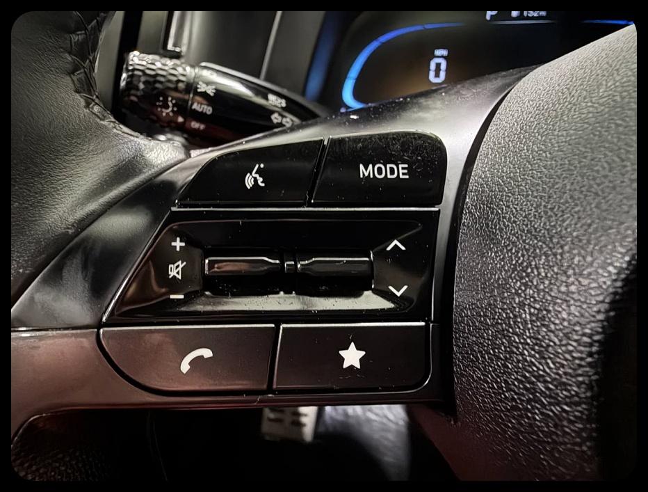 Hyundai Elantra SEL Sport 2025
