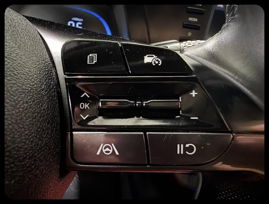 Hyundai Elantra SEL Sport 2025