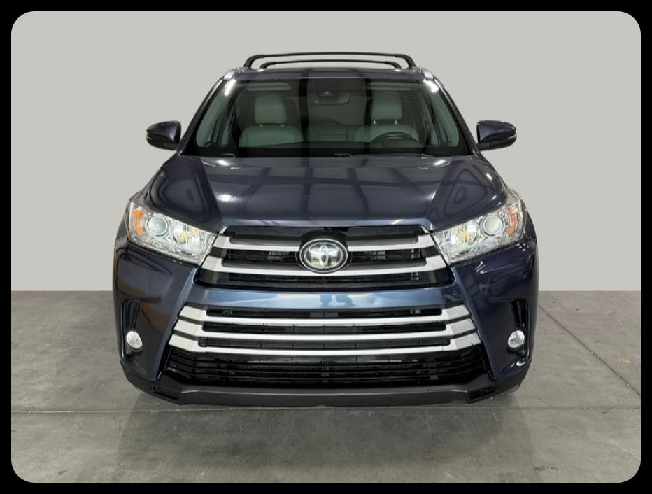 Toyota Highlander XLE AWD V6 2019