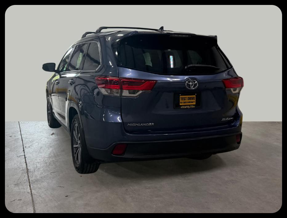 Toyota Highlander XLE AWD V6 2019