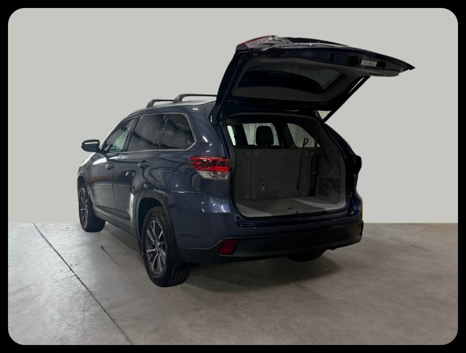 Toyota Highlander XLE AWD V6 2019