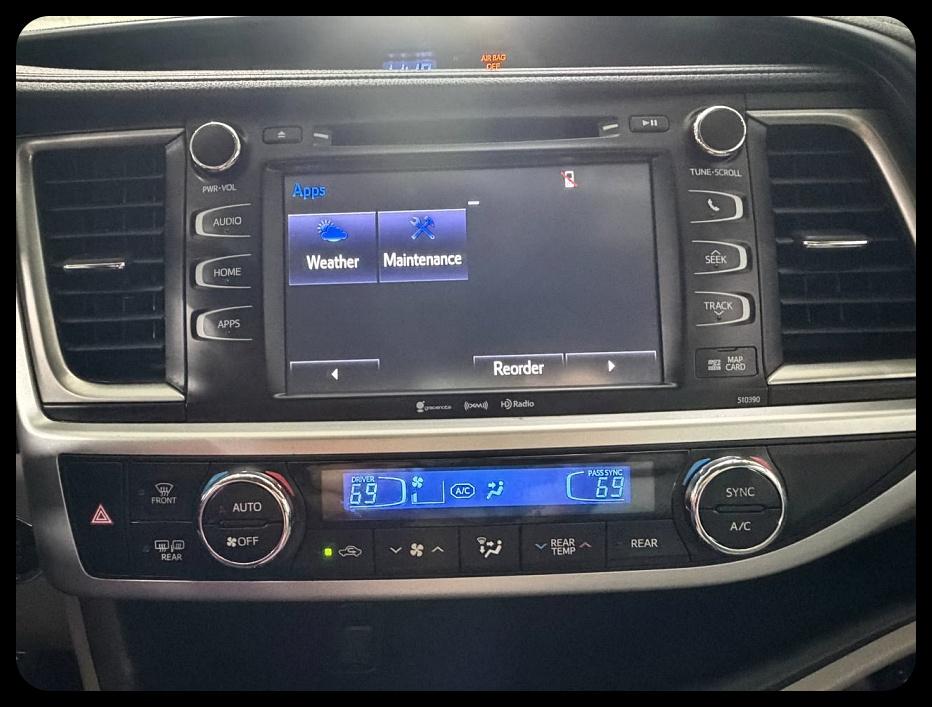 Toyota Highlander XLE AWD V6 2019