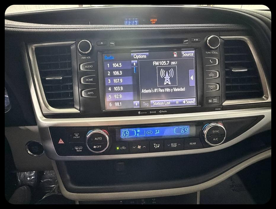 Toyota Highlander XLE AWD V6 2019