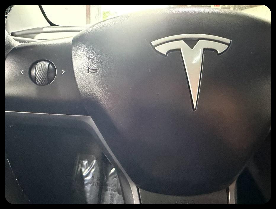 Tesla Model Y Long Range 2023