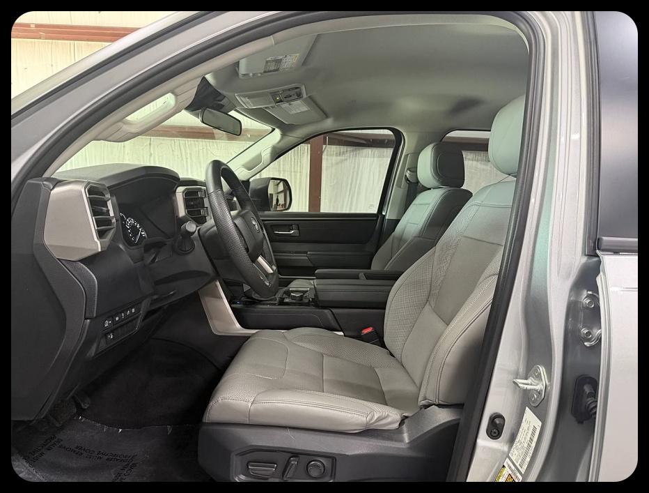 Toyota Tundra SR5 CrewMax 2WD 2024