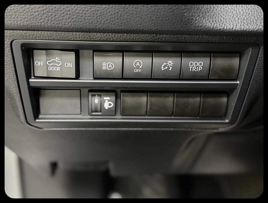 Toyota Tundra SR5 CrewMax 2WD 2024