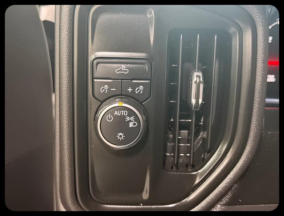 Chevrolet Silverado 1500  2021
