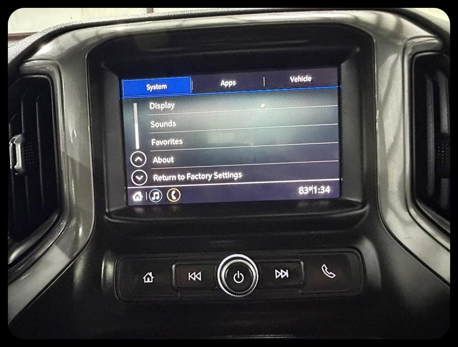 Chevrolet Silverado 1500  2021