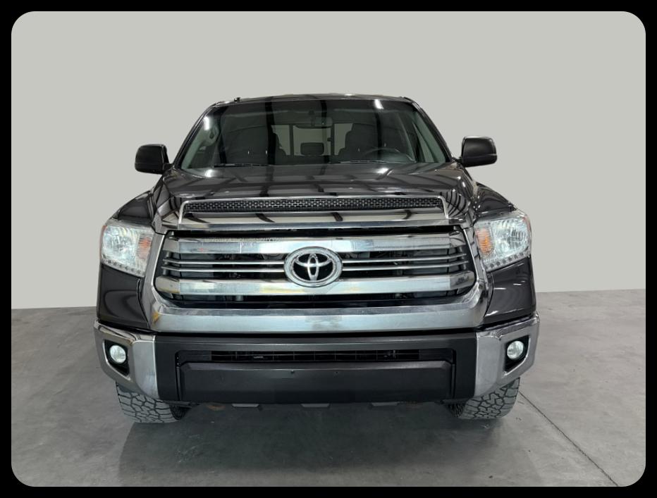 Toyota Tundra SR5 Double Cab 5.7L 4WD 2016