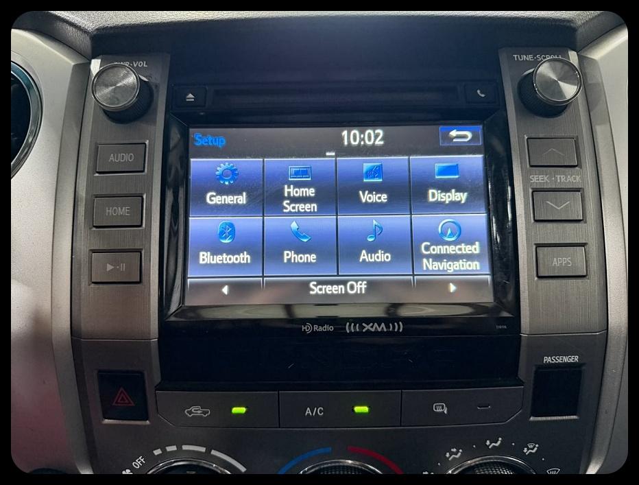 Toyota Tundra SR5 Double Cab 5.7L 4WD 2016