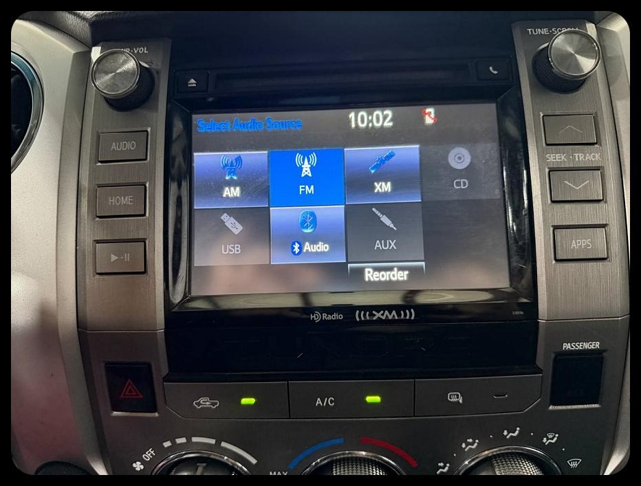 Toyota Tundra SR5 Double Cab 5.7L 4WD 2016