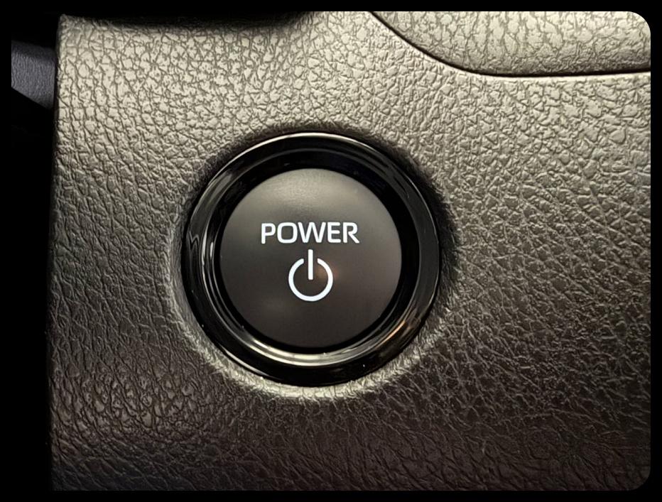 Toyota Camry Hybrid LE 2025