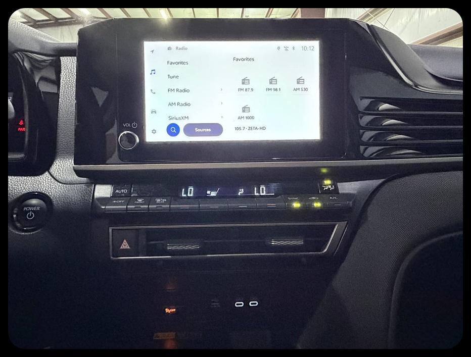 Toyota Camry Hybrid LE 2025