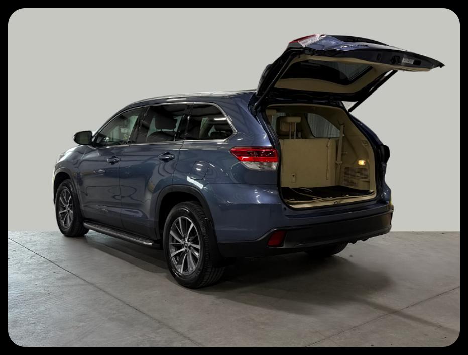 Toyota Highlander XLE 2019