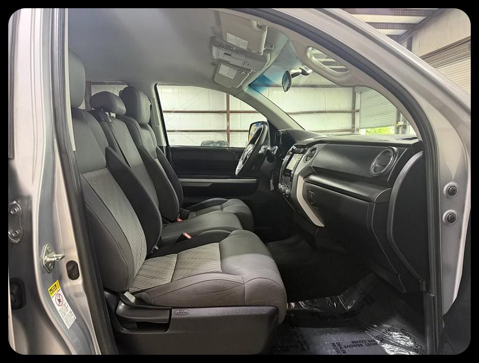 Toyota Tundra  2016