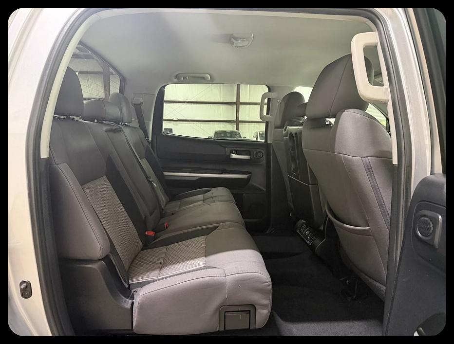 Toyota Tundra  2016