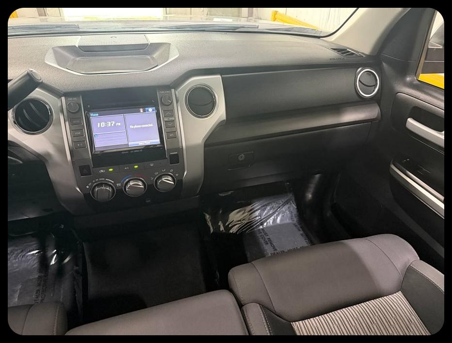Toyota Tundra  2016
