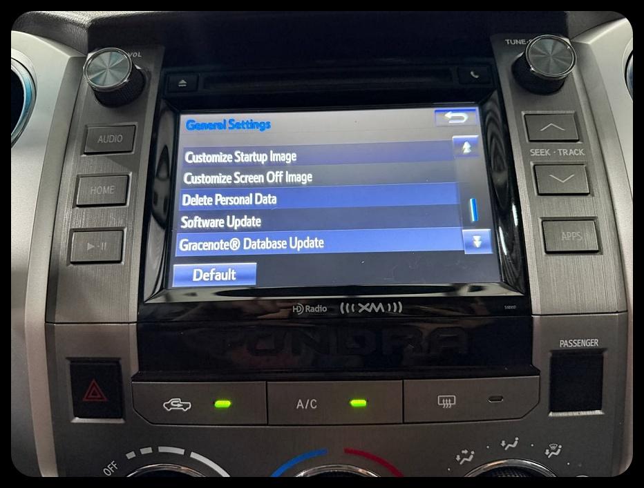 Toyota Tundra  2016