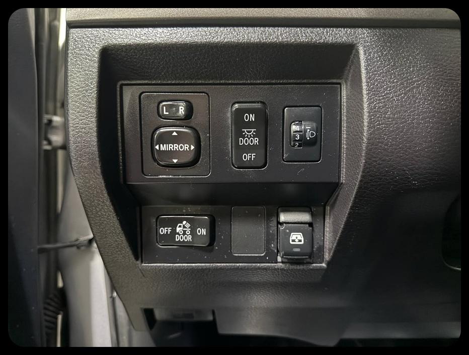 Toyota Tundra  2016