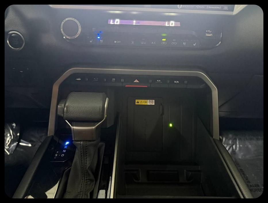 Toyota Tundra  2022