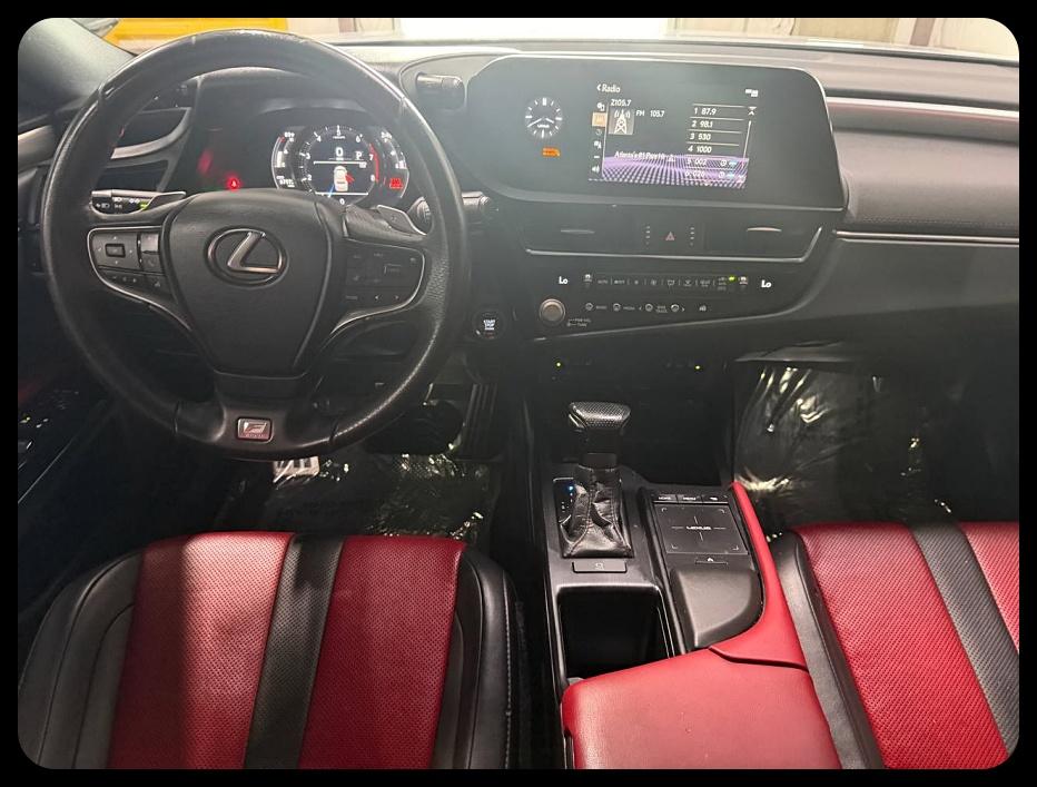 Lexus ES 350 F SPORT 2022