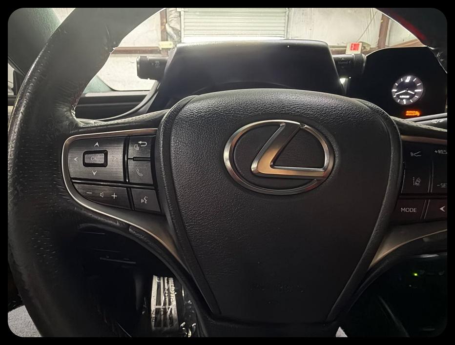 Lexus ES 350 F SPORT 2022